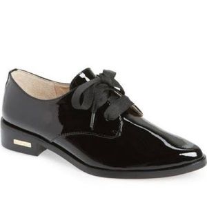 Louise et Cie | Adwin Almond Toe Oxfords